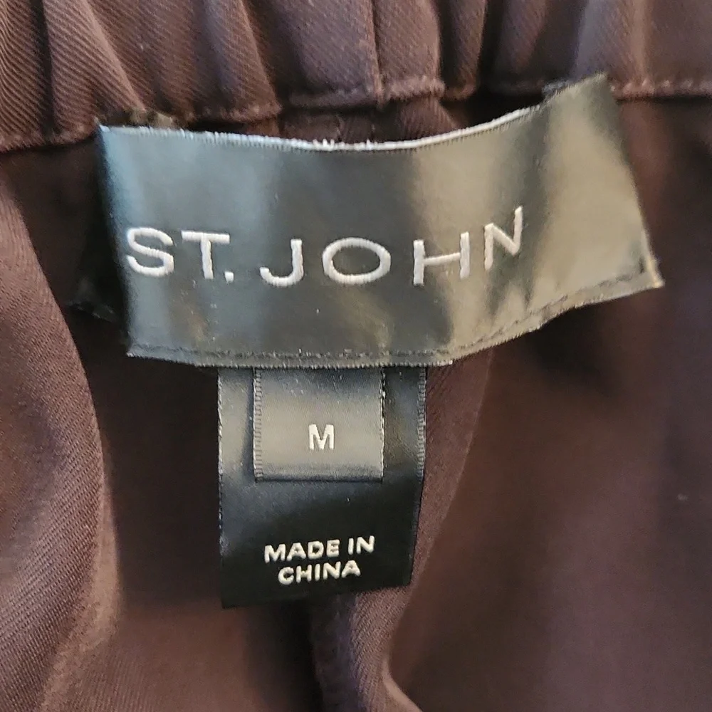 ST. JOHN two piece jacket and pants - Picture 12 of 12
